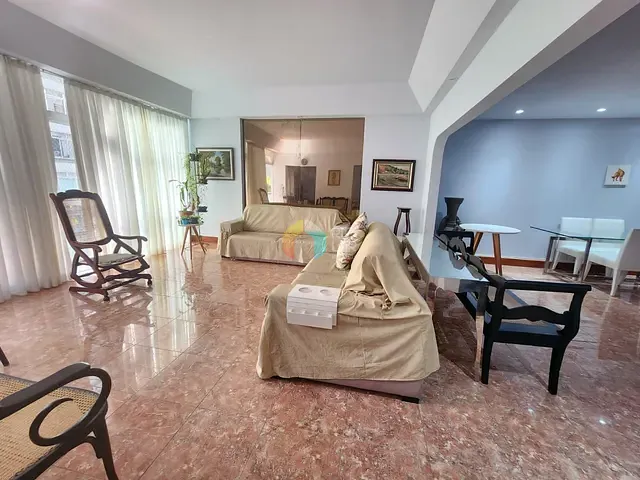 Apartamento com 245m² 4 quartos e 4 banheiros, à venda, no bairro Copacabana em Rio de Janeiro
