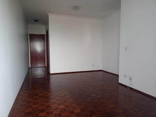 Foto do Apartamento - Apartamento com 3 dormitórios para alugar, 82 m² por R$ 1.300,00/mês - Jardim América - São José dos Campos/SP | RUSSI IMÓVEIS