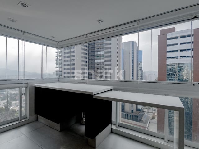 Apartamento com 253m² 3 quartos e 5 banheiros, à venda, no bairro Alphaville Centro Industrial e Empresarial/Alphaville. em Barueri