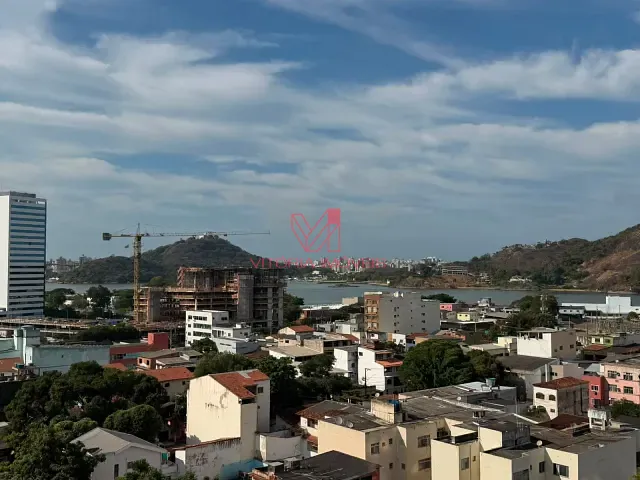 Apartamento 2 quartos e 2 banheiros, para alugar, no bairro Praia do Suá em Vitória
