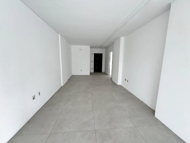 Apartamento com 215m² 3 quartos e 4 banheiros, à venda, no bairro Meia Praia em Itapema