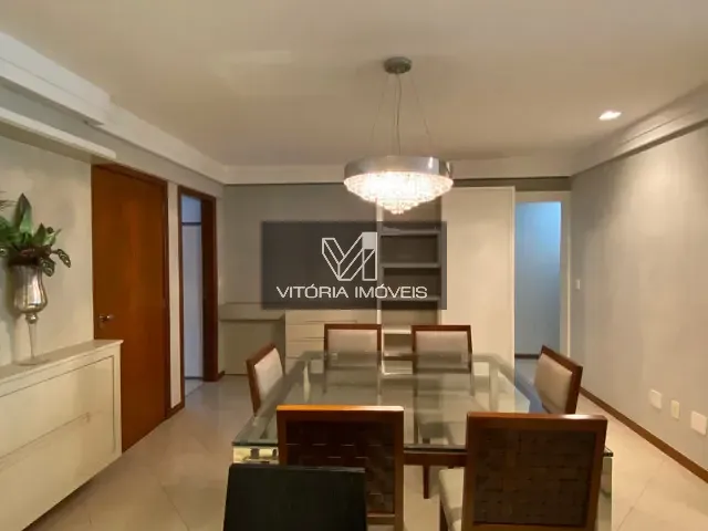 Apartamento com 140m² 4 quartos e 3 banheiros, à venda, no bairro Praia do Canto em Vitória