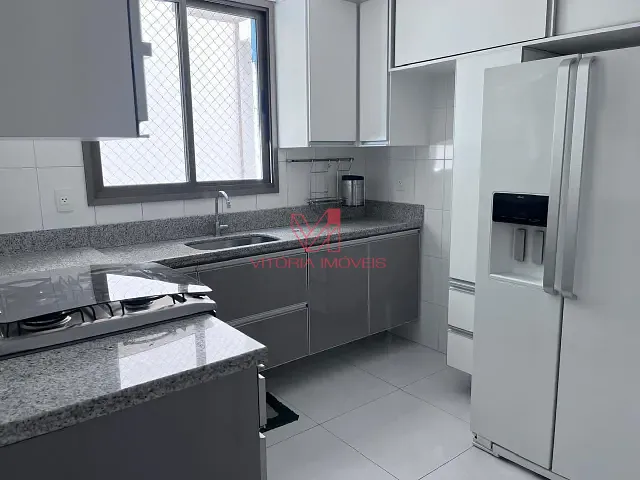 Apartamento 4 quartos e 3 banheiros, para alugar, no bairro Praia do Canto em Vitória