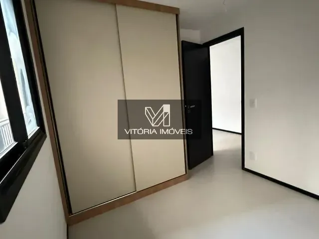 Apartamento 1 quarto e 1 banheiro, para alugar, no bairro Barro Vermelho em Vitória