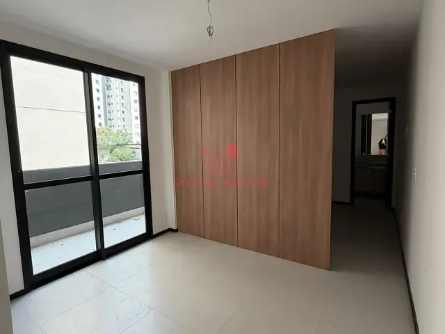 Apartamento 1 quarto e 1 banheiro, para alugar, no bairro Barro Vermelho em Vitória