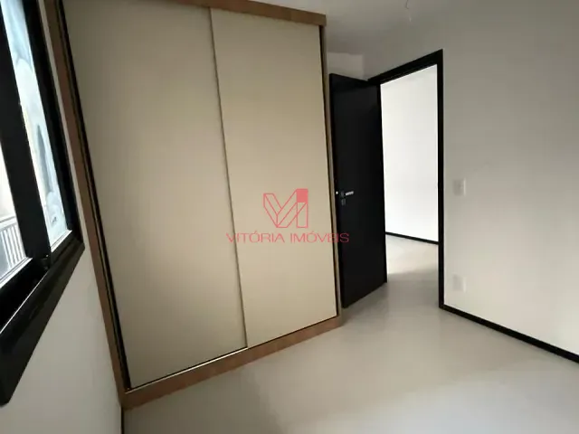 Apartamento 1 quarto e 1 banheiro, para alugar, no bairro Barro Vermelho em Vitória