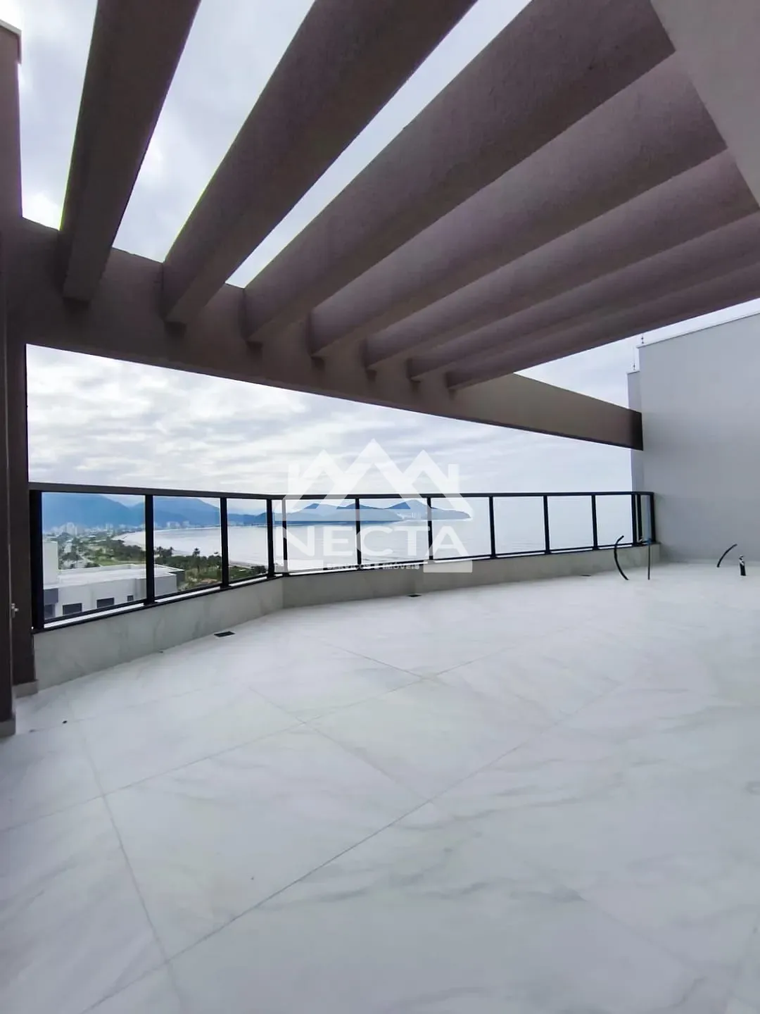 Apartamento, 3 quartos, 205 m² - Foto 1