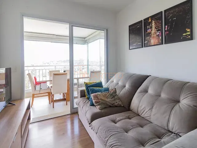Apartamento 2 quartos e 2 banheiros, à venda, no bairro Vila Anastácio em São Paulo