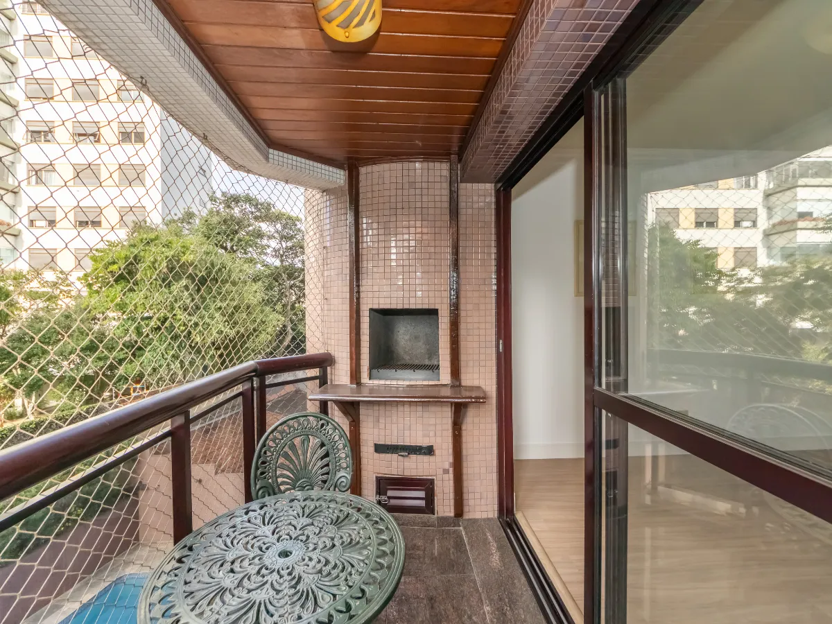 Apartamento para venda em Água Fria com 4 quartos, sendo 3 suítes, 136m²