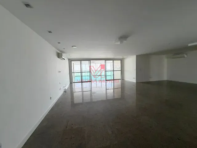Apartamento com 340m² 4 quartos e 5 banheiros, para alugar, no bairro Barro Vermelho em Vitória