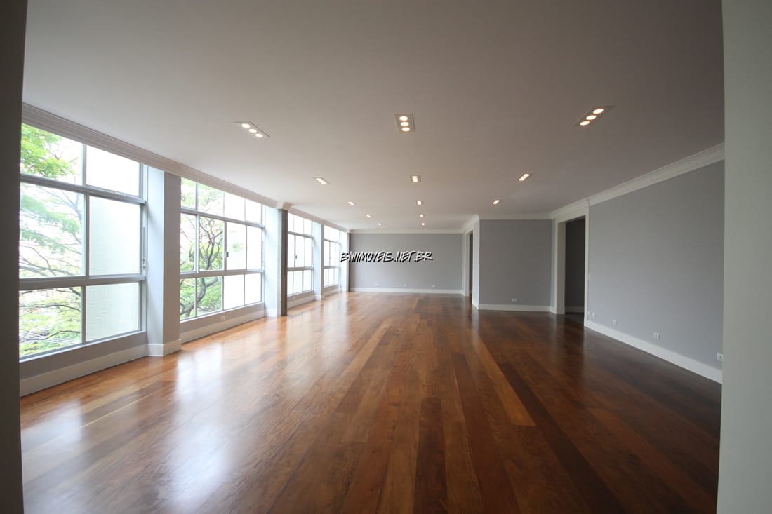 Apartamento à venda com 4 quartos, 5000m² - Foto 3