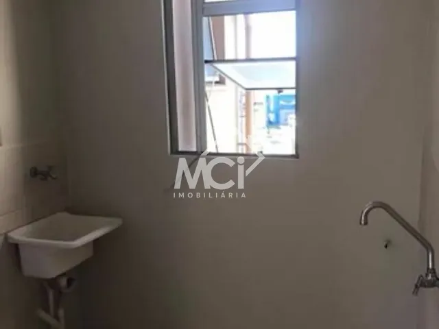 Apartamento 2 quartos e 1 banheiro, à venda, no bairro Areal em Pelotas
