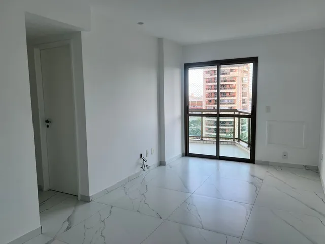 Apartamento com 83m² 3 quartos e 2 banheiros, para alugar, no bairro Barra da Tijuca em Rio de Janeiro