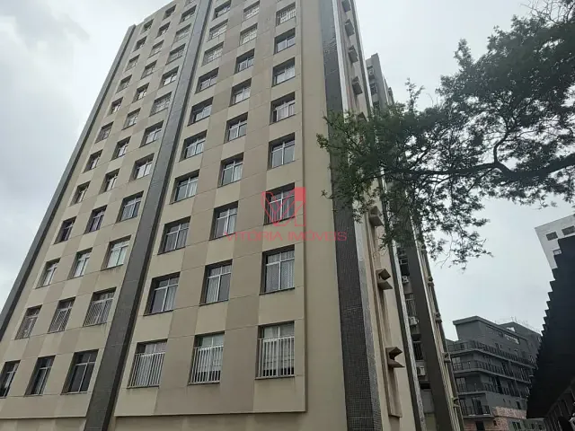 Apartamento 2 quartos e 3 banheiros, para alugar, no bairro Barro Vermelho em Vitória