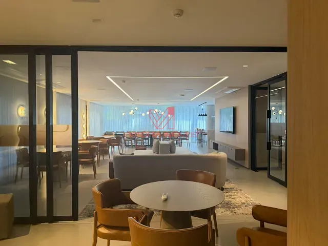 Apartamento com 315m² 4 quartos e 6 banheiros, à venda, no bairro praia do canto em Vitória