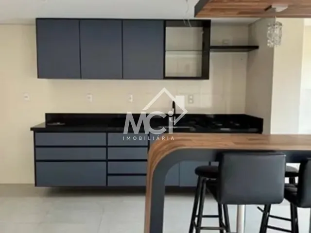 Apartamento 3 quartos e 2 banheiros, à venda, no bairro Centro em Pelotas
