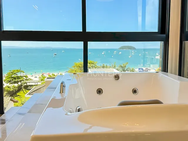 Apartamento com 350m² 4 quartos e 4 banheiros, à venda, no bairro Jurerê em Florianópolis