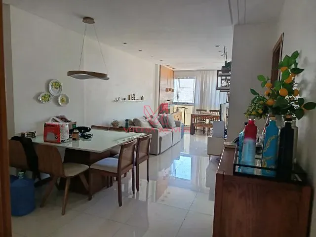 Apartamento com 107m² 3 quartos e 2 banheiros, à venda, no bairro Praia do Canto em Vitória