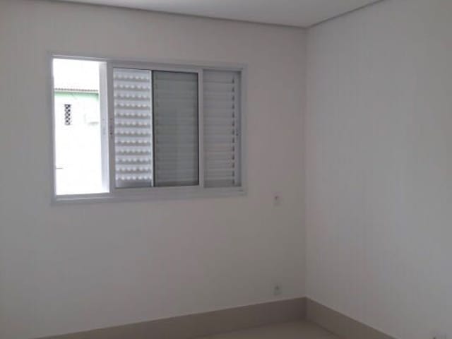 Apartamento com 209m² 4 quartos e 3 banheiros, para alugar, no bairro Quilombo em Cuiabá