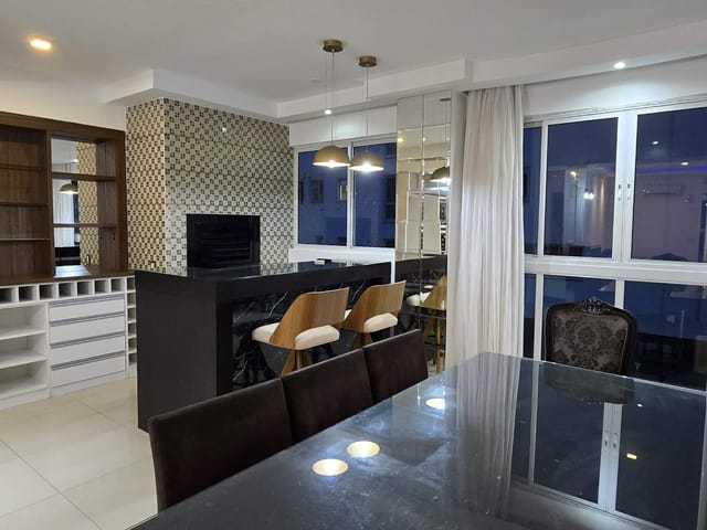 Apartamento com 159m² 3 quartos e 4 banheiros, à venda, no bairro Centro em Balneário Camboriú