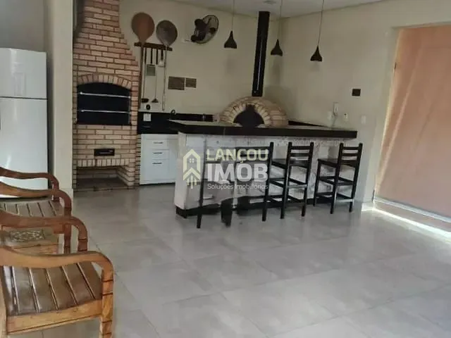 Apartamento 3 quartos e 2 banheiros, para alugar, no bairro Vila das Hortências em Jundiaí