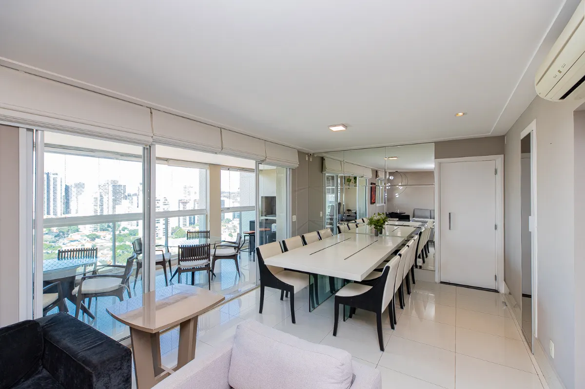Apartamento para venda em Brooklin com 3 quartos, sendo 3 suítes, 138m²