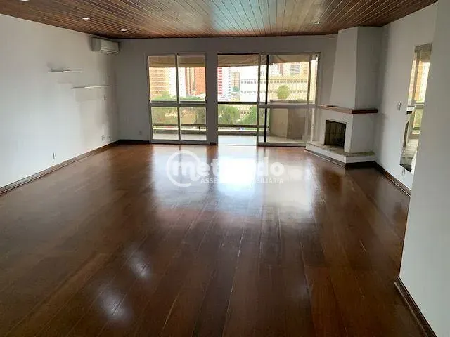 Apartamento 3 quartos e 4 banheiros, para alugar, no bairro Cambuí em Campinas