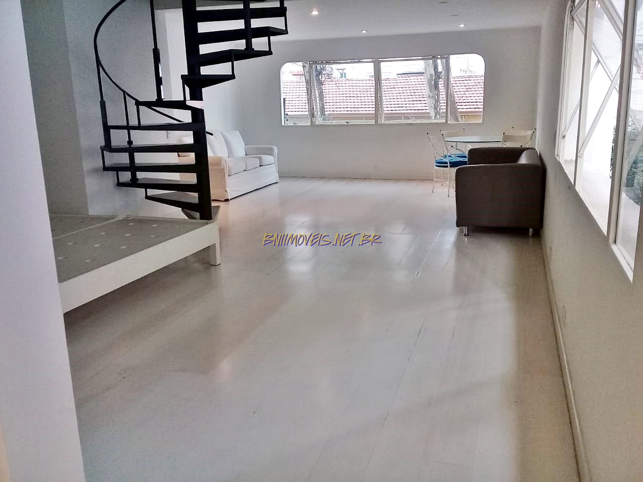 Apartamento, 3 quartos, 220 m² - Foto 1