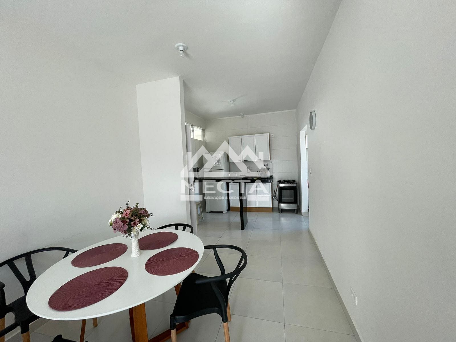 Apartamento para alugar com 2 quartos, 60m² - Foto 7