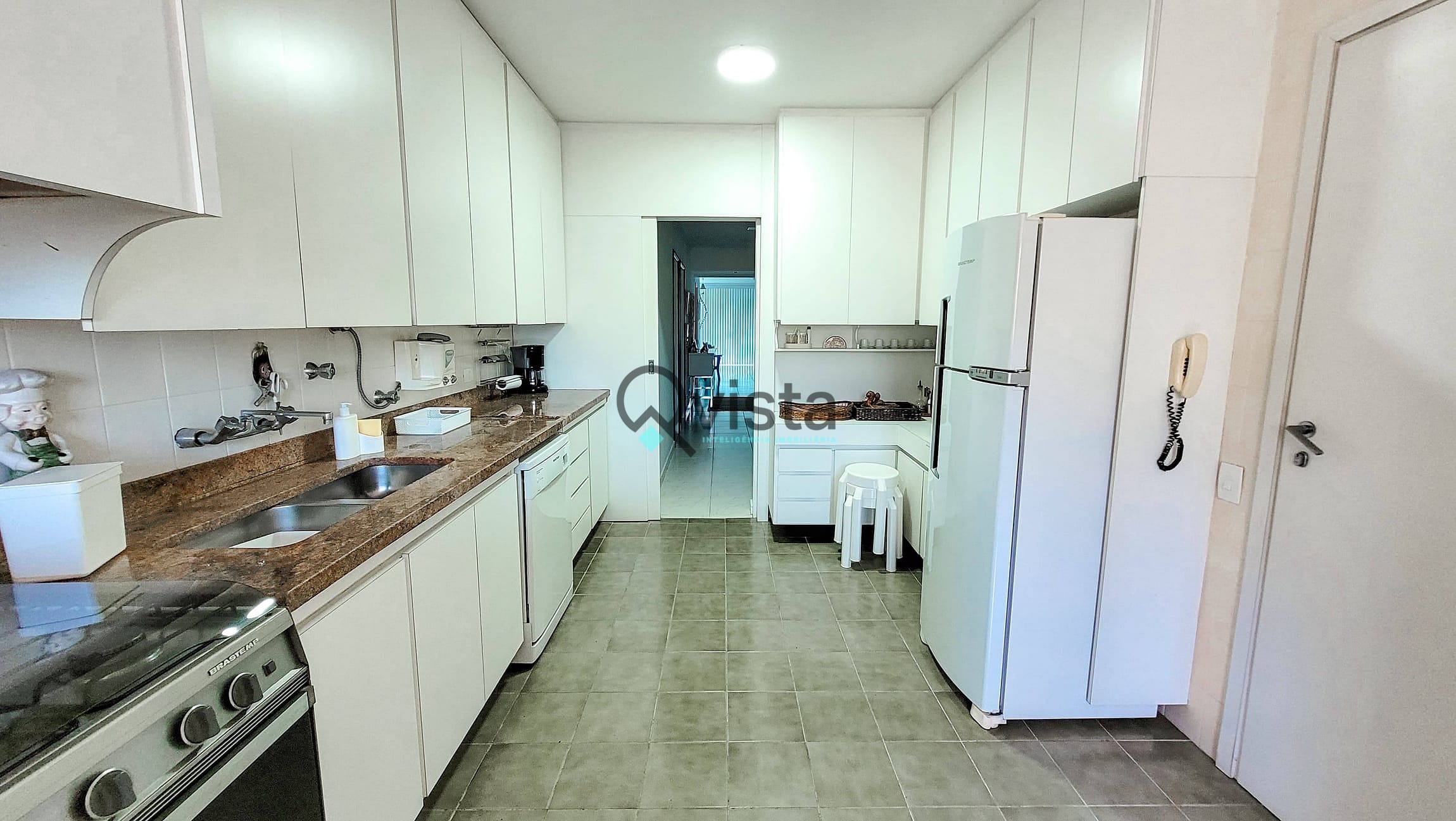 Apartamento à venda com 3 quartos, 145m² - Foto 24