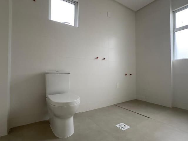 Apartamento com 151m² 3 quartos e 4 banheiros, à venda, no bairro Meia Praia em Itapema