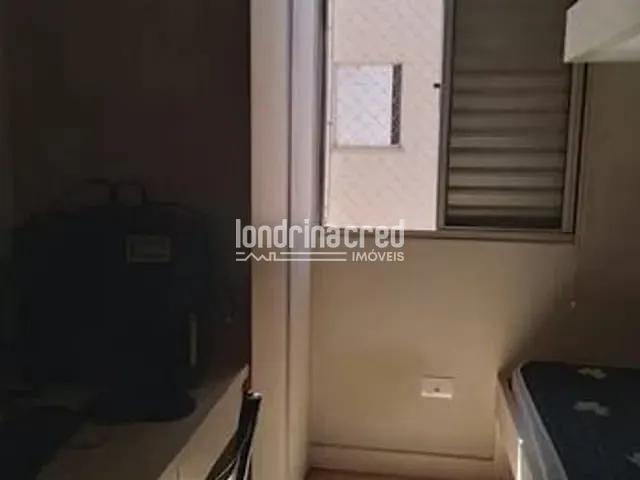 Apartamento 3 quartos e 1 banheiro, à venda, no bairro Conjunto Habitacional Santiago II em Londrina