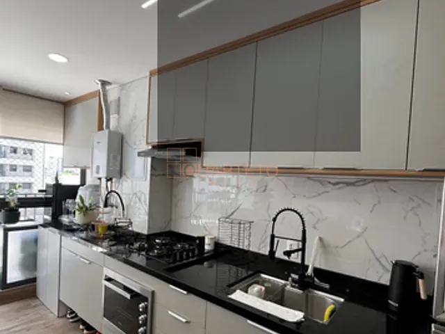 Apartamento 2 quartos e 2 banheiros, à venda, no bairro Vila Anastácio em São Paulo