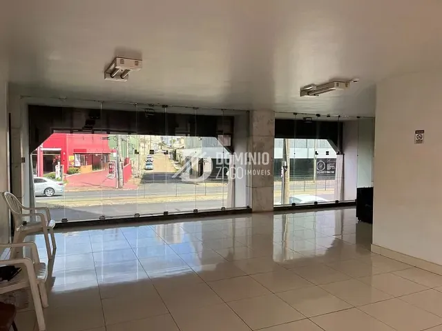 Apartamento com 229m² 4 quartos e 3 banheiros, à venda, no bairro Centro em Uberaba