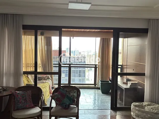 Apartamento 5 quartos e 5 banheiros, à venda, no bairro Cambuí em Campinas