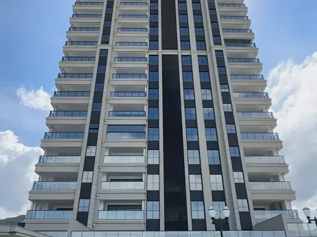 Apartamento com 624m² 4 quartos e 5 banheiros, à venda, no bairro Centro em Itapema