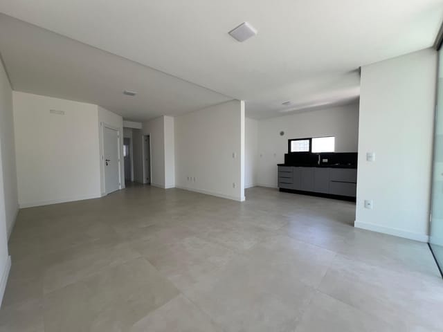 Apartamento com 124m² 3 quartos e 4 banheiros, à venda, no bairro Meia Praia em Itapema