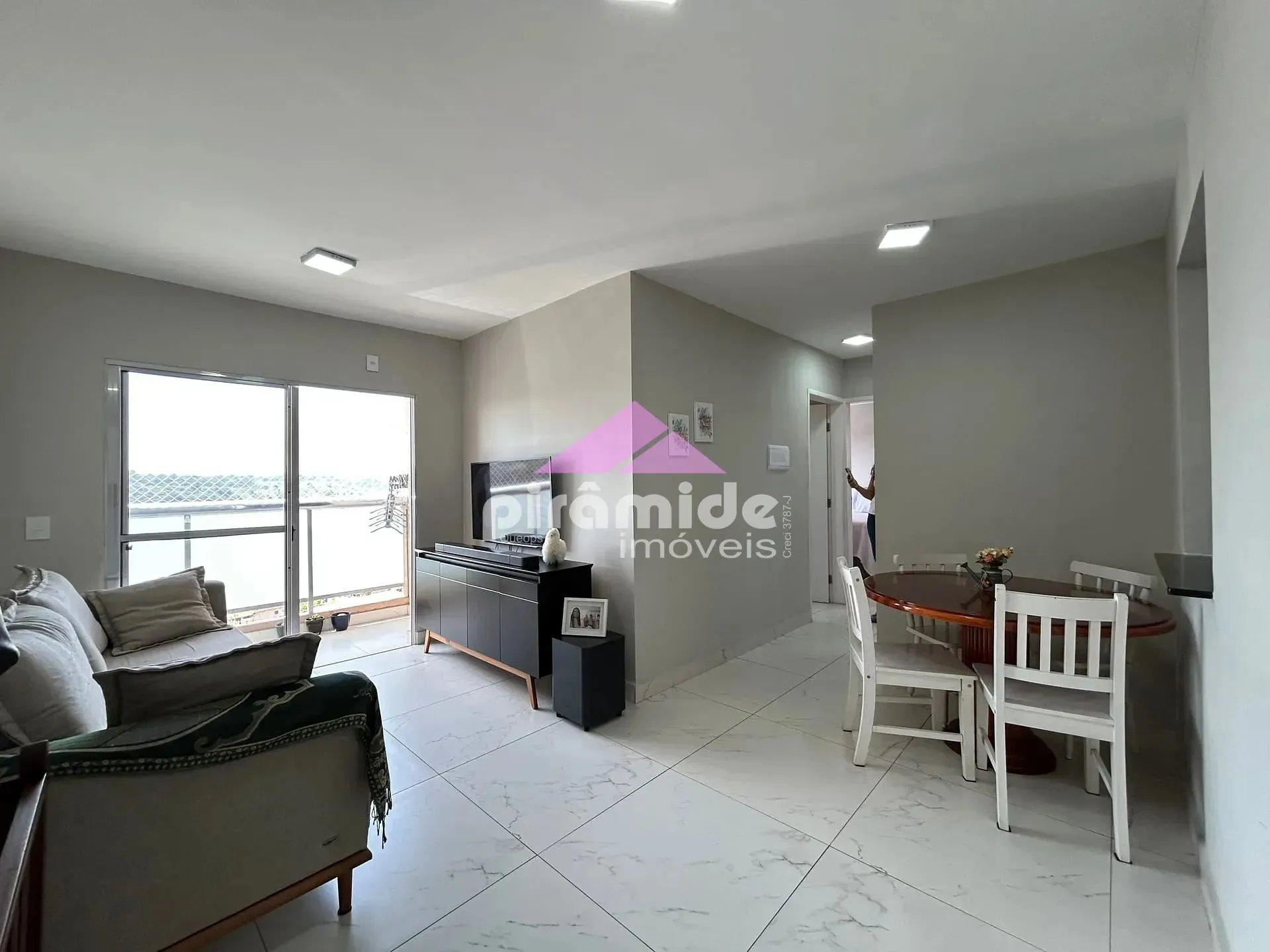 Apartamento, 2 quartos, 61 m² - Foto 1