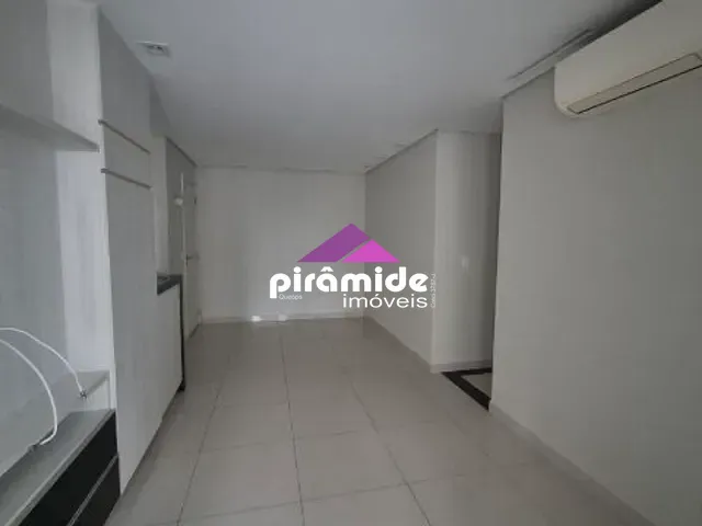 Apartamento com 78m² 3 quartos e 2 banheiros, para alugar, no bairro Condomínio Royal Park em São José dos Campos