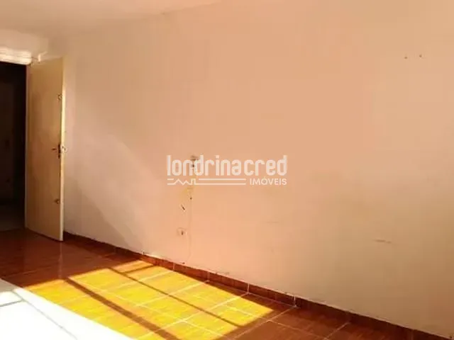 Apartamento 2 quartos e 1 banheiro, à venda, no bairro Cristal em Londrina