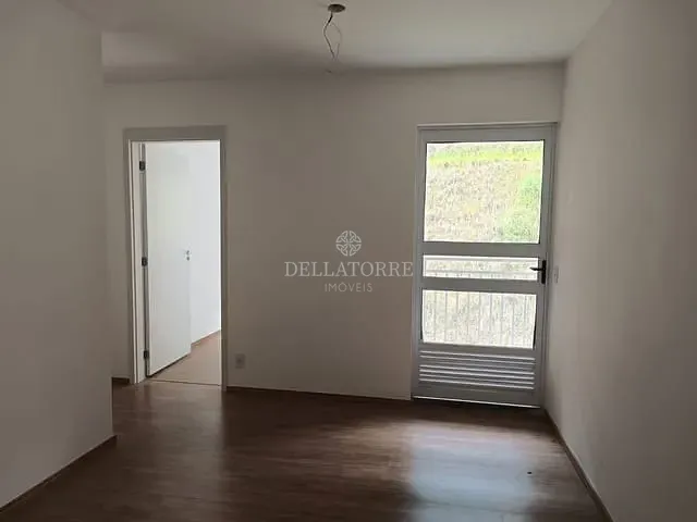 Apartamento 2 quartos e 1 banheiro, à venda, no bairro Pimenteiras em Teresópolis