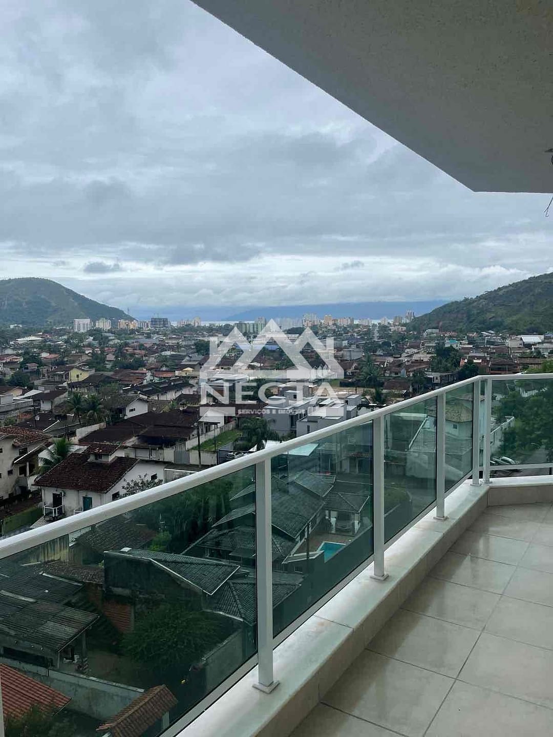 Apartamento para alugar com 2 quartos, 83m² - Foto 1