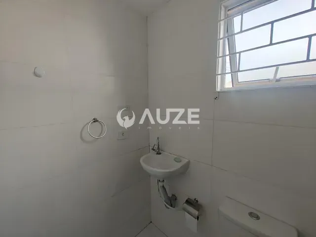 Apartamento com 53m² 3 quartos e 1 banheiro, para alugar, no bairro Guarani em Colombo
