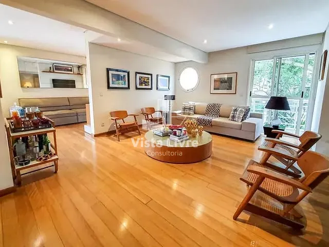 Apartamento com 260m² 4 quartos e 2 banheiros, à venda, no bairro Alto de Pinheiros em São Paulo
