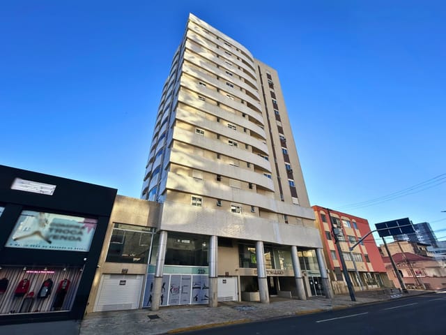 Locação - Apartamento com 3 quartos (sendo 1 suíte), 1 vaga, 173 m², Edifício Victor Hugo - Centro, Ponta Grossa.