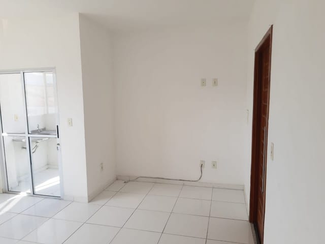 Apartamento 2 quartos e 2 banheiros, à venda, no bairro Loteamento Residencial e Comercial Alessandra em Pindamonhangaba