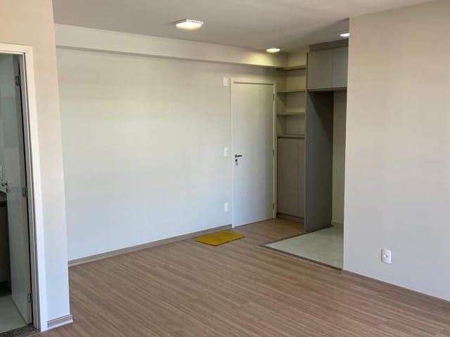 Apartamento com 81m² 2 quartos e 2 banheiros, para alugar, no bairro Vila Santa Terezinha em Londrina