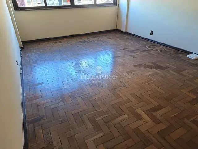 Apartamento 2 quartos e 1 banheiro, à venda ou para alugar, no bairro Alto em Teresópolis