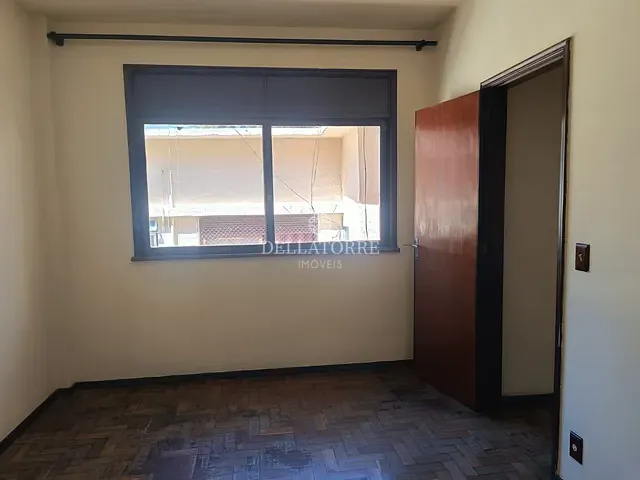 Apartamento 2 quartos e 1 banheiro, à venda ou para alugar, no bairro Alto em Teresópolis