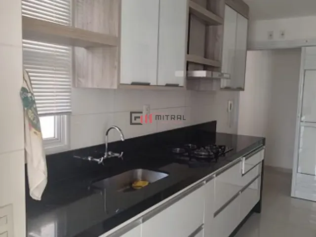 Apartamento 3 quartos e 3 banheiros, à venda, no bairro Centro em Londrina